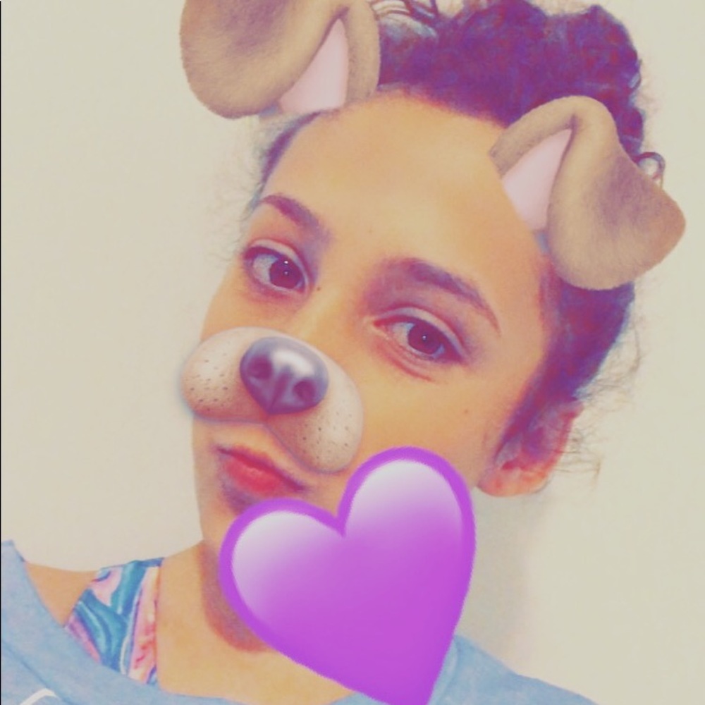 Meet your Posher, Alaina